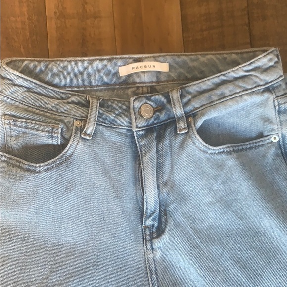 Pacsun Mom Jean, Size 24 - Picture 3 of 5